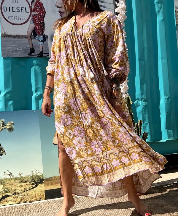 ROBE POMPONS