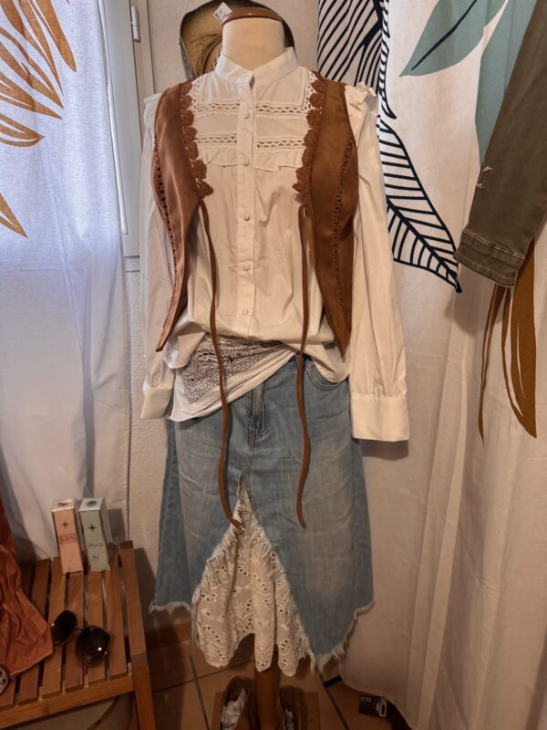 jupe en jean et broderie